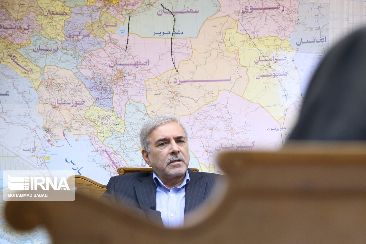 مشاور رئیس‌جمهور: معافیت مالیاتی مناطق آزاد حذف نمی‌شود