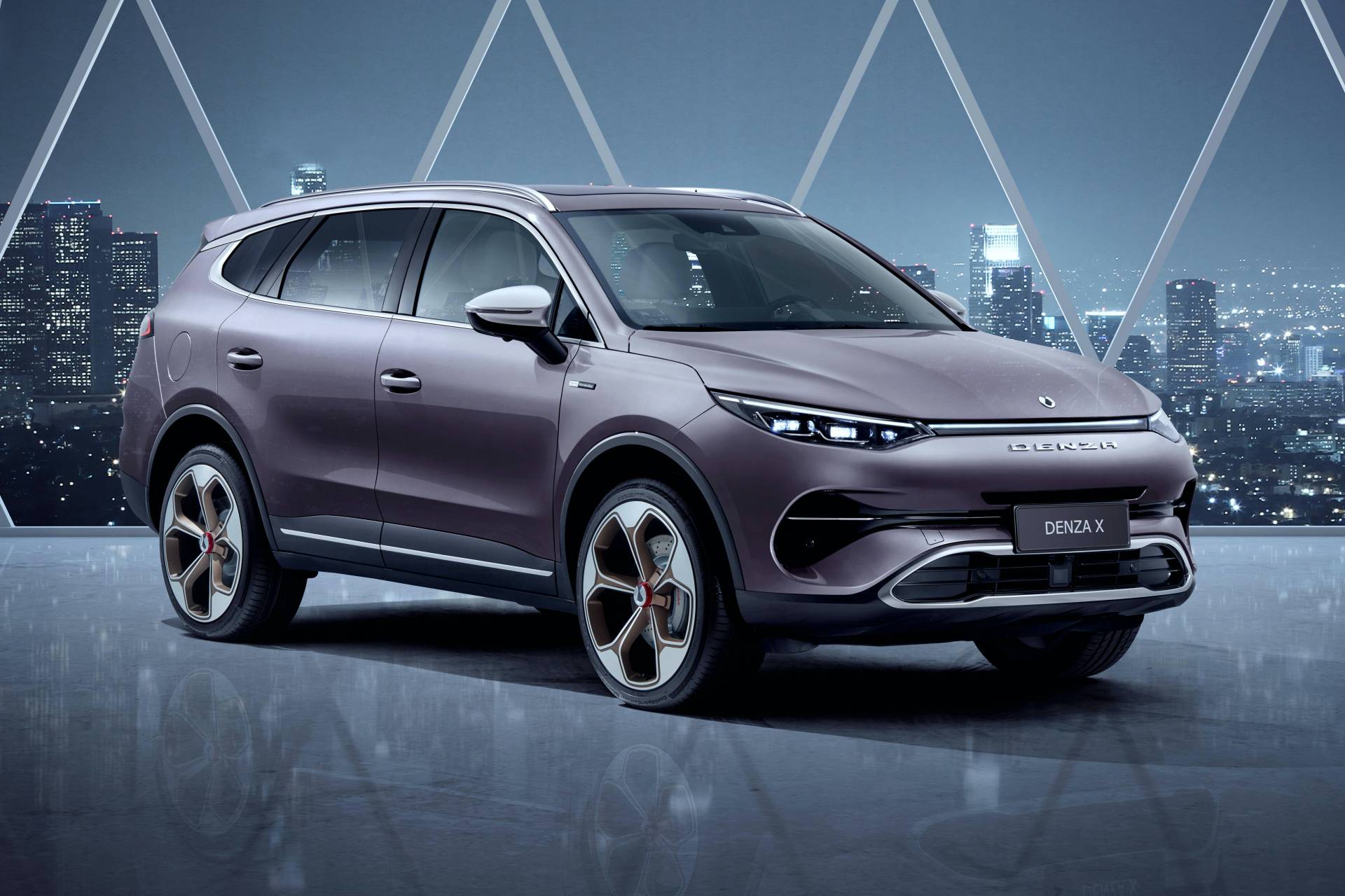 همکاری مشترک BYD و دایملر با استایل مرسدس بنز