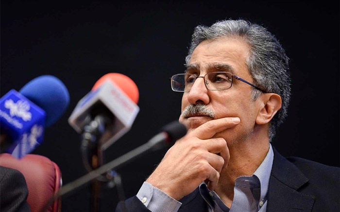 رئیس اتاق بازرگانی تهران: دولت با کسری بودجه مواجه است