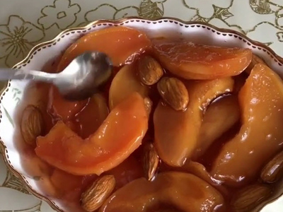 ميز اردور/ مرباي به و بادام، مغذي ترين صبحانه براي پاييز