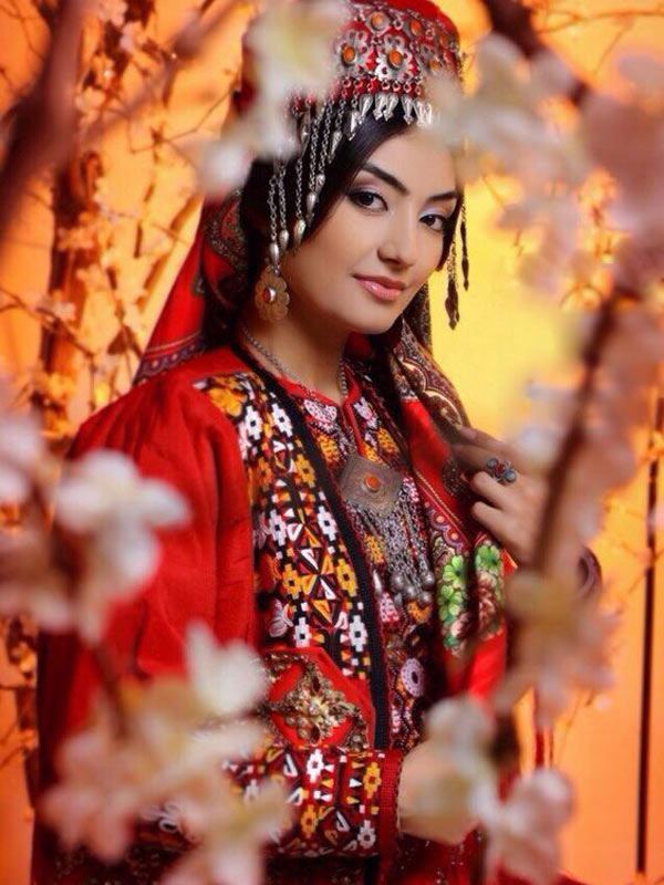 ۱۵ مدل لباس ترکمنی زنانه زیبا و جذاب