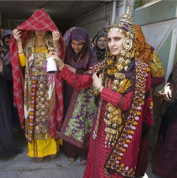 ۱۵ مدل لباس ترکمنی زنانه زیبا و جذاب
