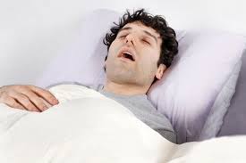 نسخه طب سنتی برای اینکه شب‌ ها خروپف نکنید