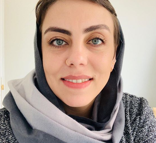 چهره ها/ خوشحالی بدون دلیل نرگس کلباسی 