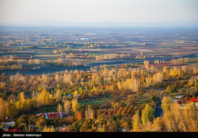 عکس/ پل معلق قوسی شیشه ای شهر هیر اردبیل