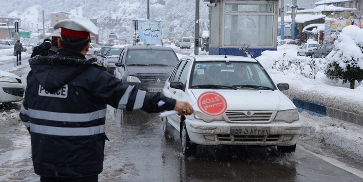 جاده‌های 7 استان در بند برف؛ رانندگان زنجیر چرخ داشته باشند