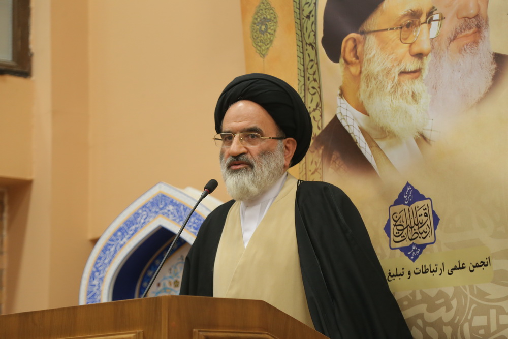 گزارش تصویری / گرامیداشت سی و هشتمین سالگرد ارتحال علامه طباطبایی