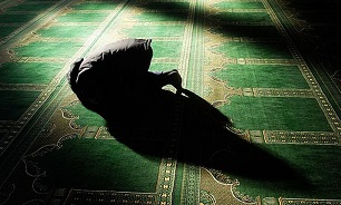 هرآنچه از ثواب خواندن نماز شب باید بدانید