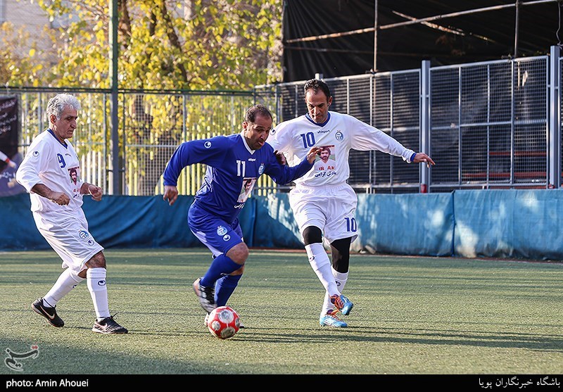 دیدار نمادین پیشکسوتان تیم های استقلال و پاس