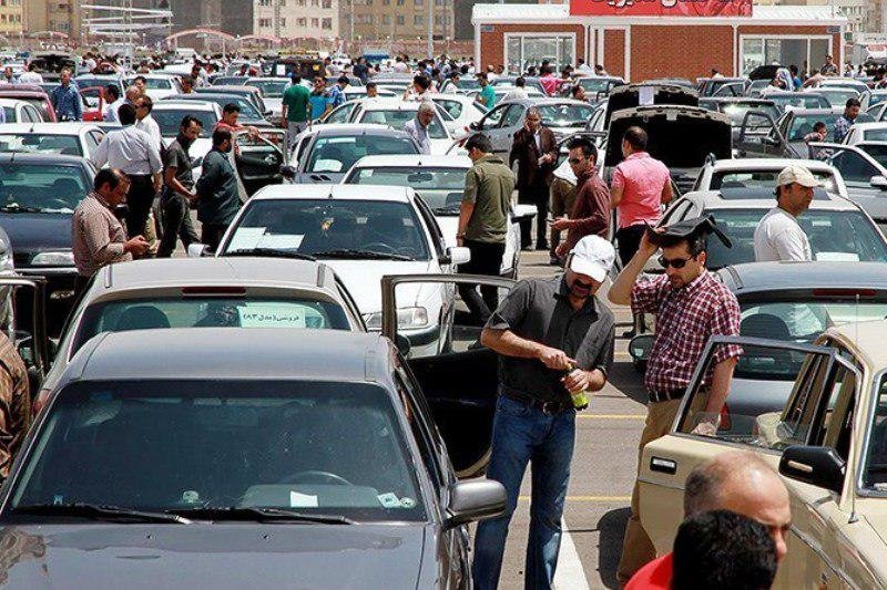 دولت یقه دلالان خودرو را بگیرد