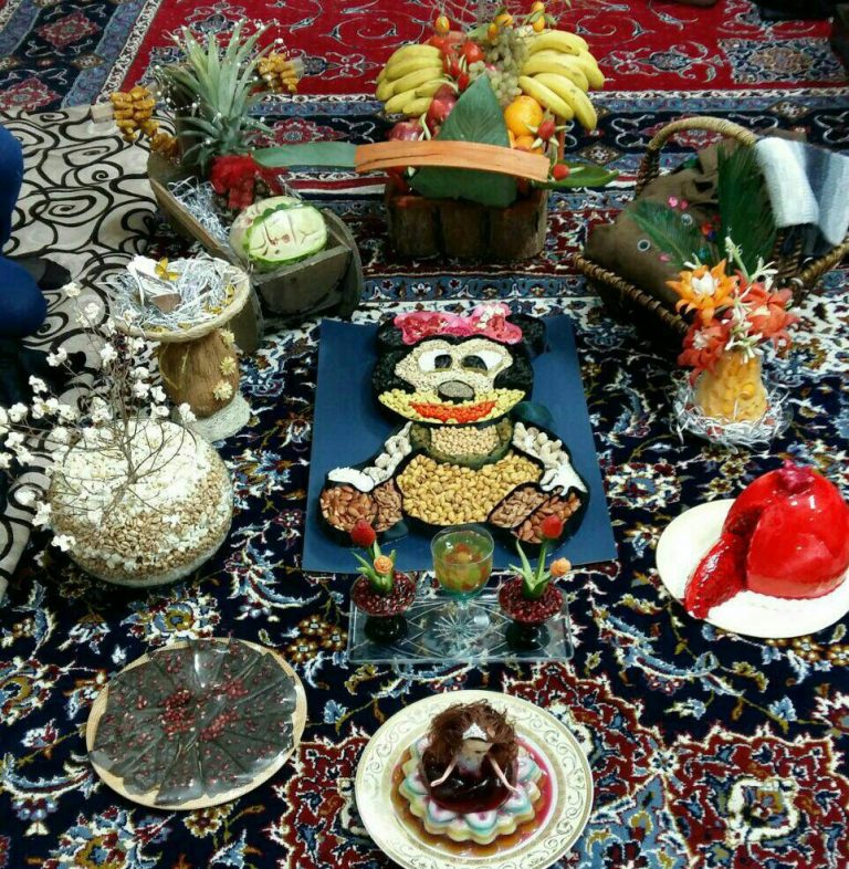 مدل های دیدنی تزئین سفره یلدا