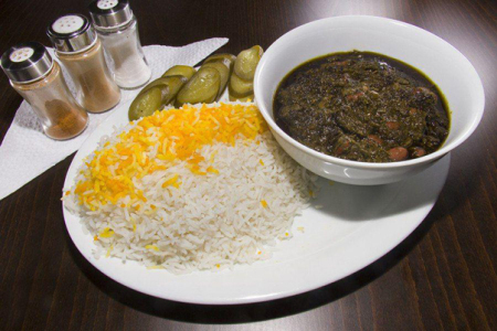 خورش قورمه سبزي بدون گوشت براي همه ذائقه ها
