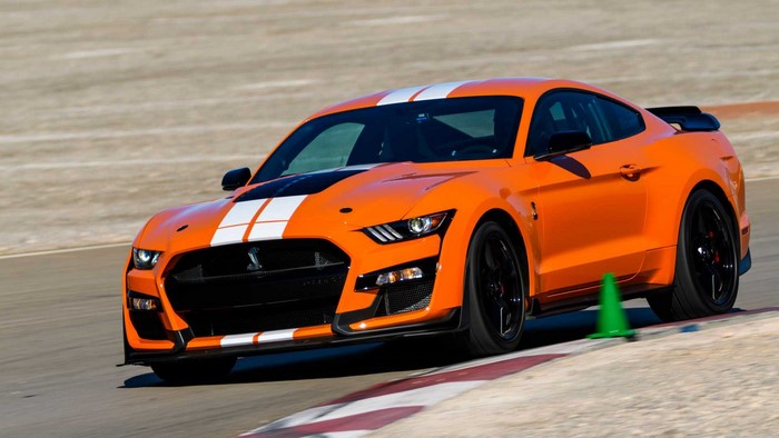 اولین رانندگی با فورد موستانگ شلبی GT500