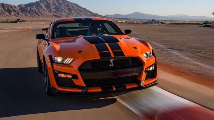 اولین رانندگی با فورد موستانگ شلبی GT500