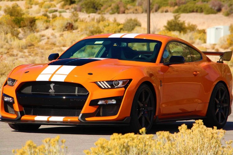 اولین رانندگی با فورد موستانگ شلبی GT500