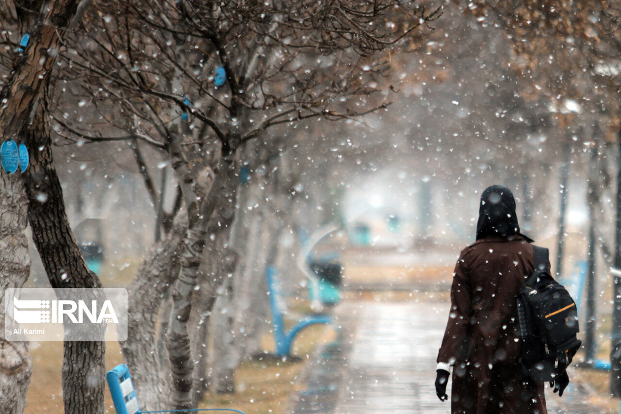 تداوم بارش‌های زمستانی در همدان