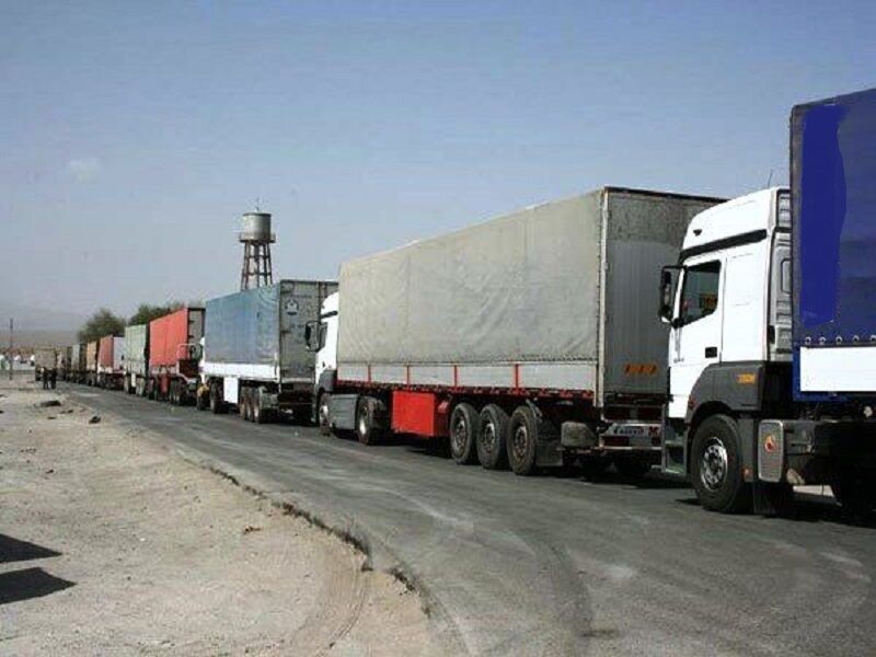تردد کامیون‌ها در مرز دوغارون به حالت عادی بازگشت