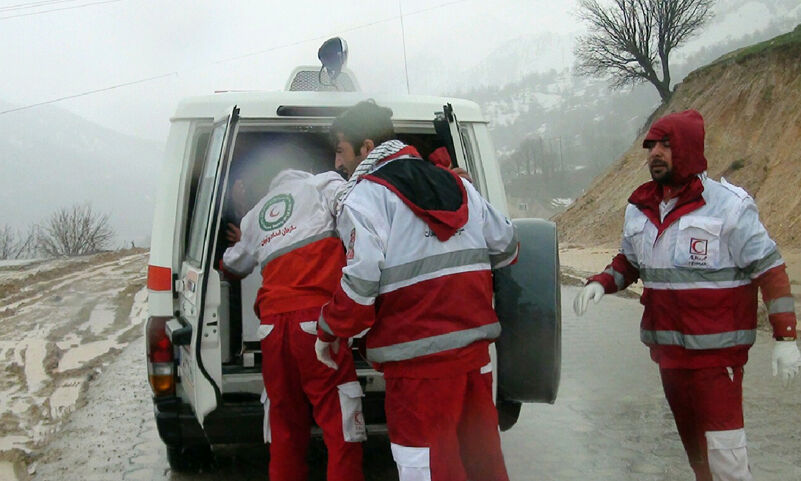 امدادرسانی به ۱۱ شهر و روستای خوزستان در پی بارش برف و باران