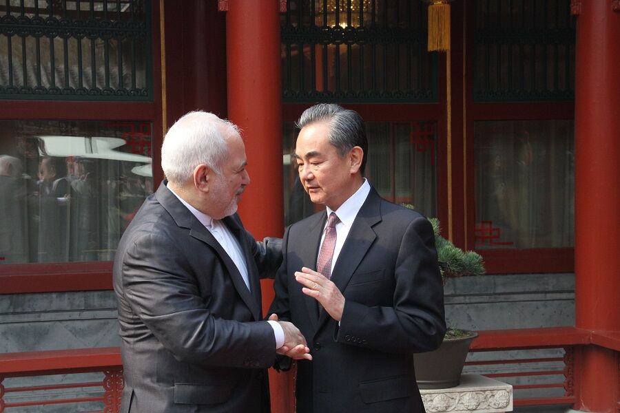 تماس وزیر خارجه چین با ظریف درباره کرونا