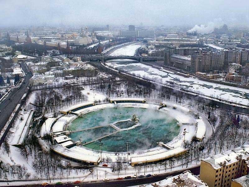 از سرگذشت کلیسای عیسی منجی مسکو بیشتر بدانید