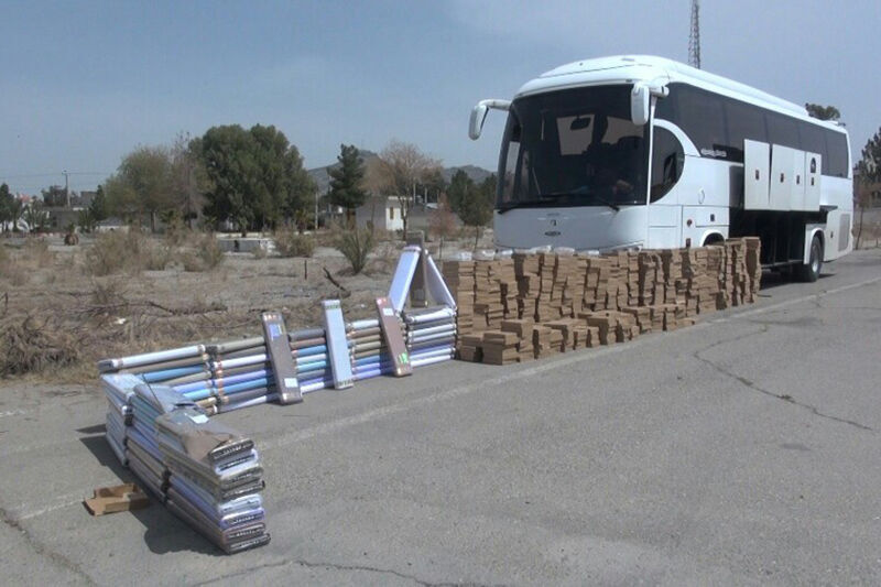 کشف حدود 1.5 میلیارد ریال کالای قاچاق از یک اتوبوس مسافری در شازند