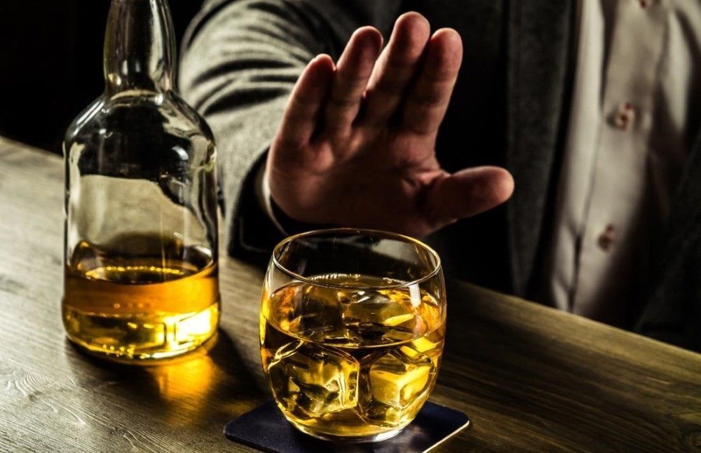 4 فوتی، ۲ مرگ مغزی و ۲ کوری، پیامد مصرف الکل در یزد