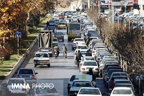 پارک خودرو در حاشیه رودخانه زاینده‌رود ممنوع شد