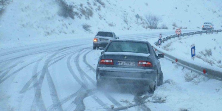 جاده‌های همدان لغزنده است