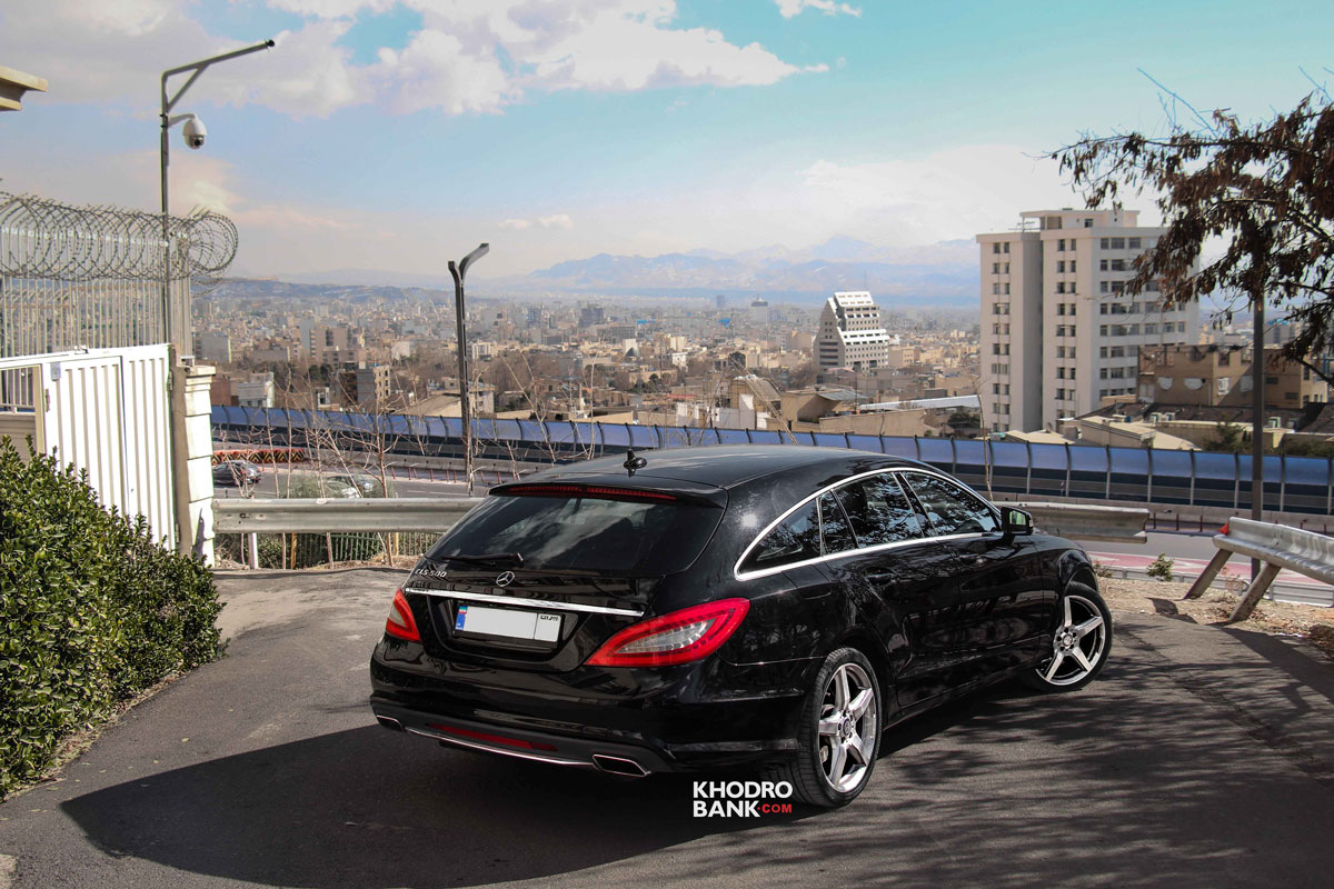 تجربه رانندگی با مرسدس بنز CLS500 شوتینگ‌بریک