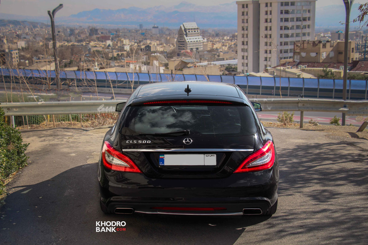 تجربه رانندگی با مرسدس بنز CLS500 شوتینگ‌بریک