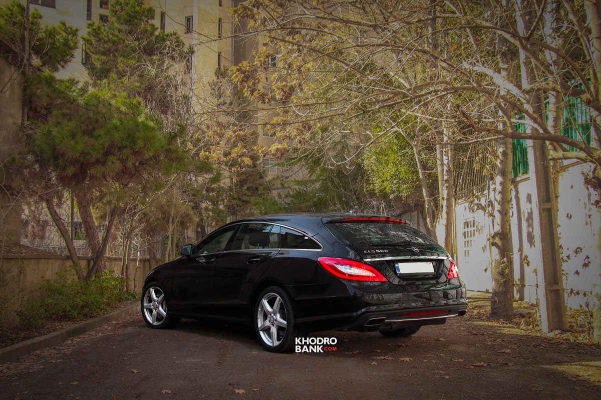 تجربه رانندگی با مرسدس بنز CLS500 شوتینگ‌بریک