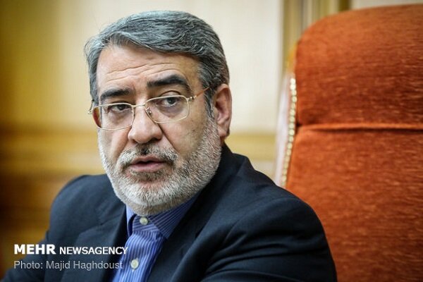 رحمانی فضلی: پارک‌ها و فروشگاه‌های بزرگ تعطیل می‌شوند