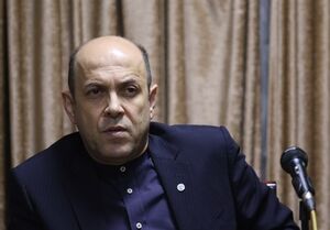 بخشی از امور استقلال را برعهده گرفتم
