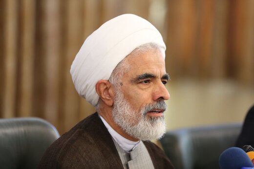 واکنش مجید انصاری به انتقادات درباره بستن اماکن مقدس بخاطر کرونا