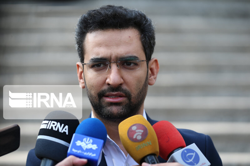 وزیر ارتباطات: سرعت اینترنت خانگی در قم و تهران ۴ برابر می‌شود