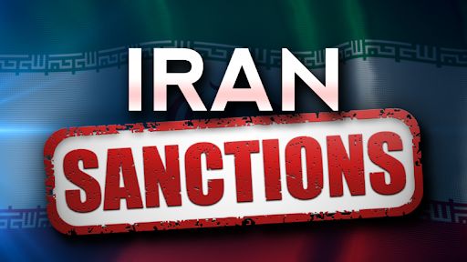 چامسکی خواستار پایان دادن به تحریم علیه ایران شد