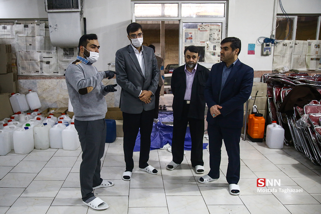 عکس/ کارگاه تولید ماسک در محل لانه جاسوسی سابق آمریکا