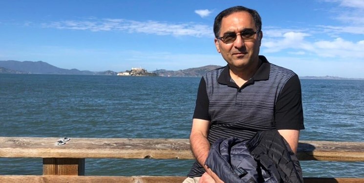 استاد ایرانی همچنان در بازداشت آمریکا
