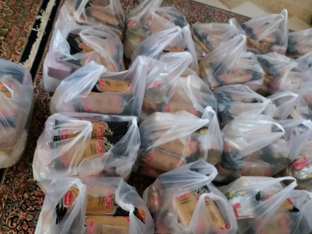 توزیع بیش از ۱۰ هزار بسته غذایی در منطقه سیل‌زده جنوب کرمان