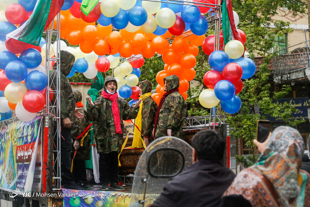 عکس/ کاروان جشن ظهور در هوای بارانی تهران