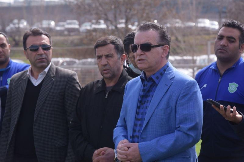 مالک باشگاه تراکتور عقب‌نشینی کرد!