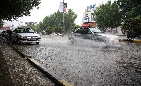 توفان تندری در اردبیل موجب آبگرفتگی معابر و آسیب به درختان شد