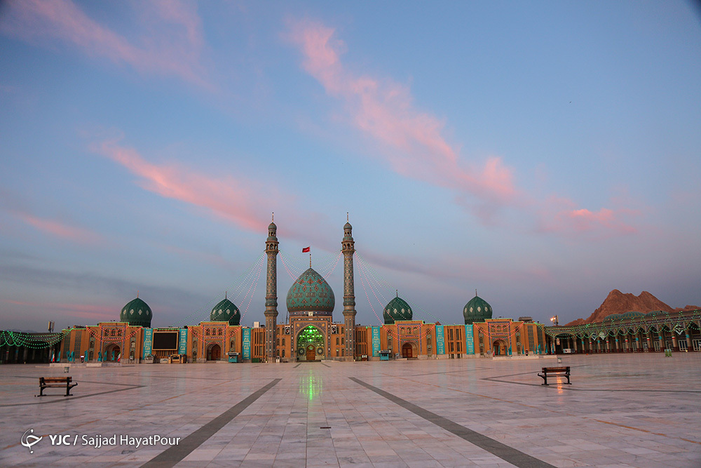 ترتیل خوانی قرآن کریم در مسجد جمکران