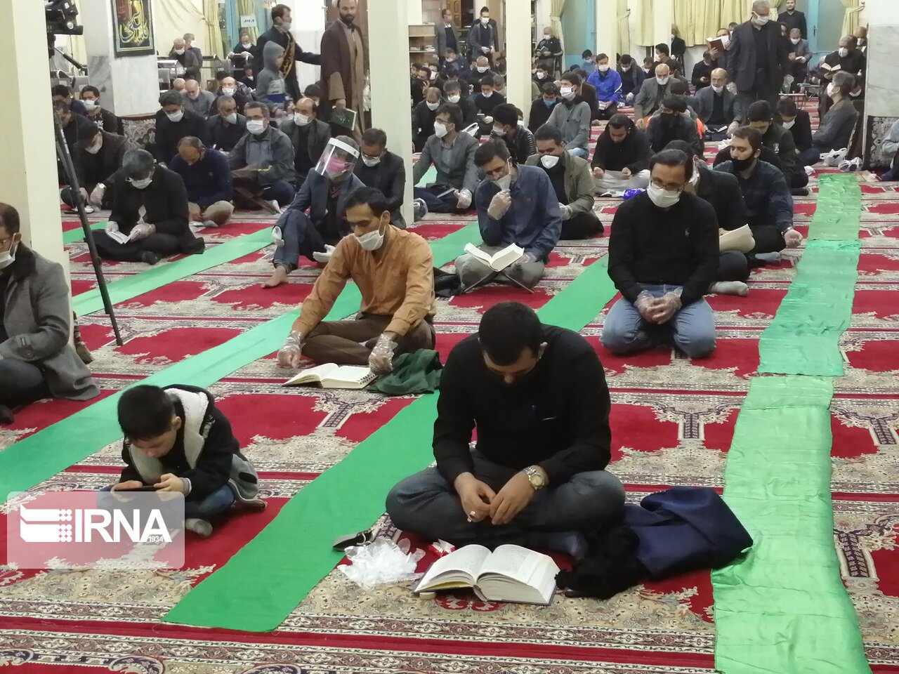احیای دومین شب قدر در دامغان