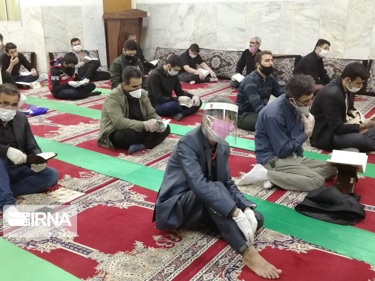 احیای دومین شب قدر در دامغان
