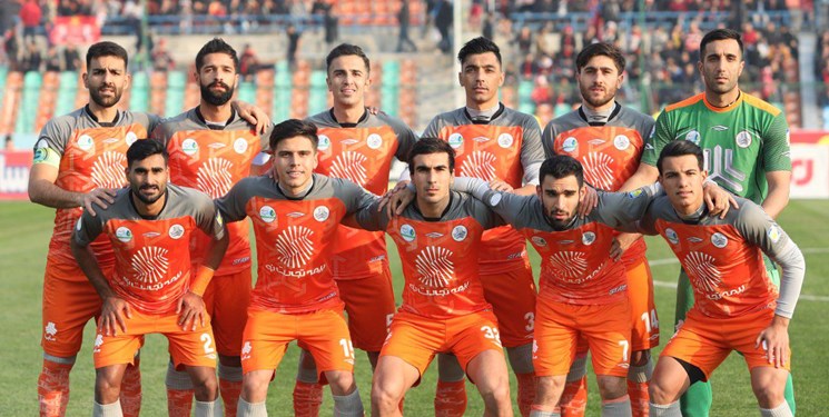 شاگردان صادقی فردا تست کرونا می‌دهند