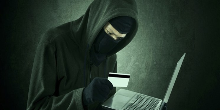دستبند پلیس مرکزی بر دستان هکر 2300 حساب بانکی