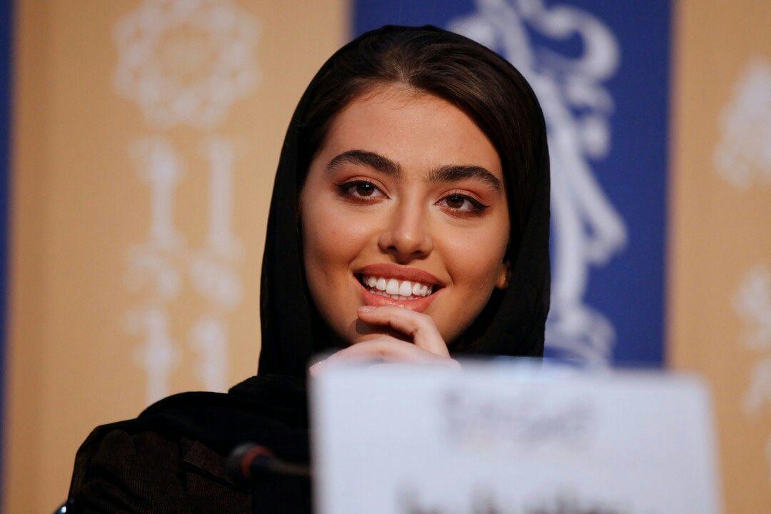 چهره ها/ یکسال از تولد دوباره ریحانه پارسا گذشت