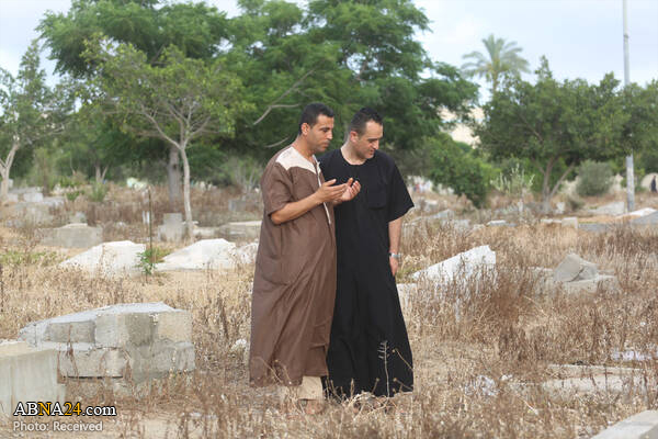 زیارت قبور شهدا در غزه