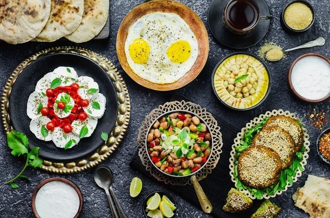 بعد از ماه رمضان چگونه غذا بخوریم تا دستگاه گوارش آسیب نبیند؟